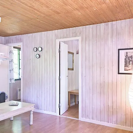 6 Person In Nexo Snogebæk